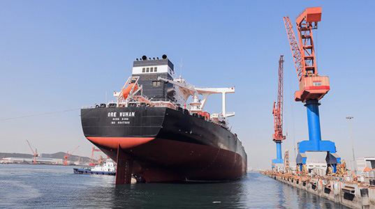 32萬(wàn)噸礦砂船5號(hào)船試航凱旋-生產(chǎn)運(yùn)行部 王德新.jpg